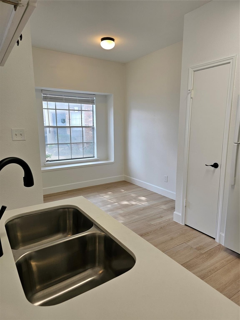 2626 Holly Hall Street - Photo 6