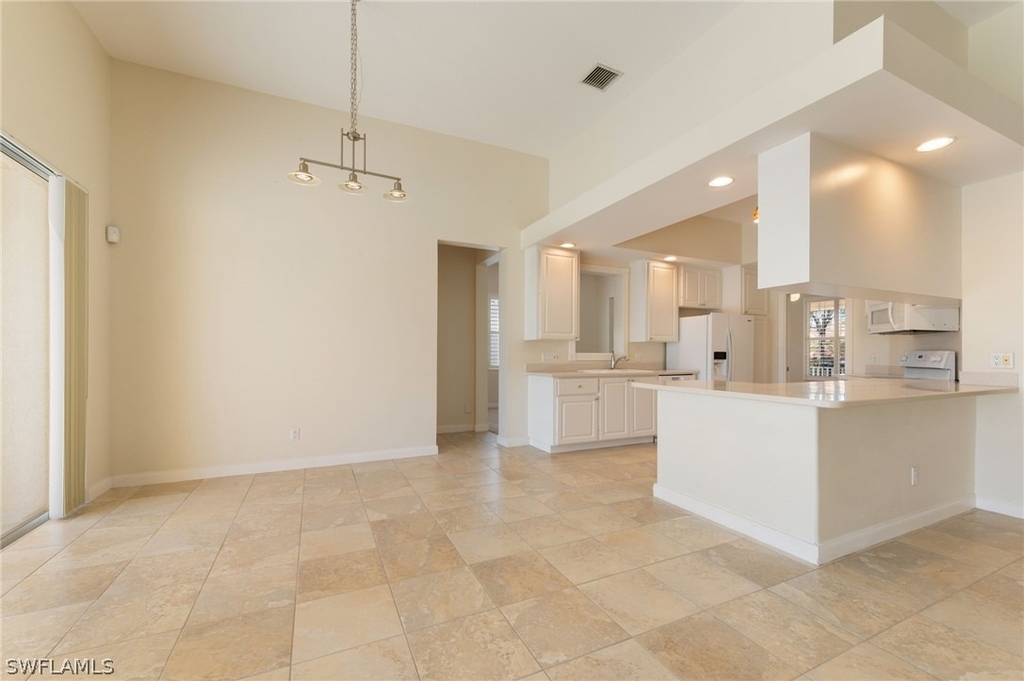 28329 Moray Drive - Photo 10