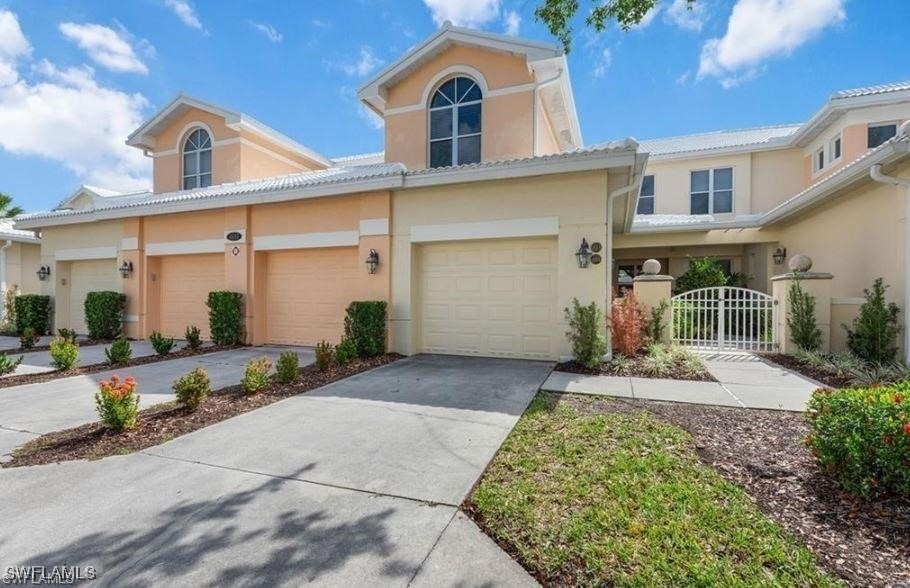 4680 Hawks Nest Way - Photo 0