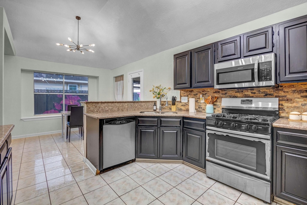 8222 Viny Ridge Drive - Photo 6