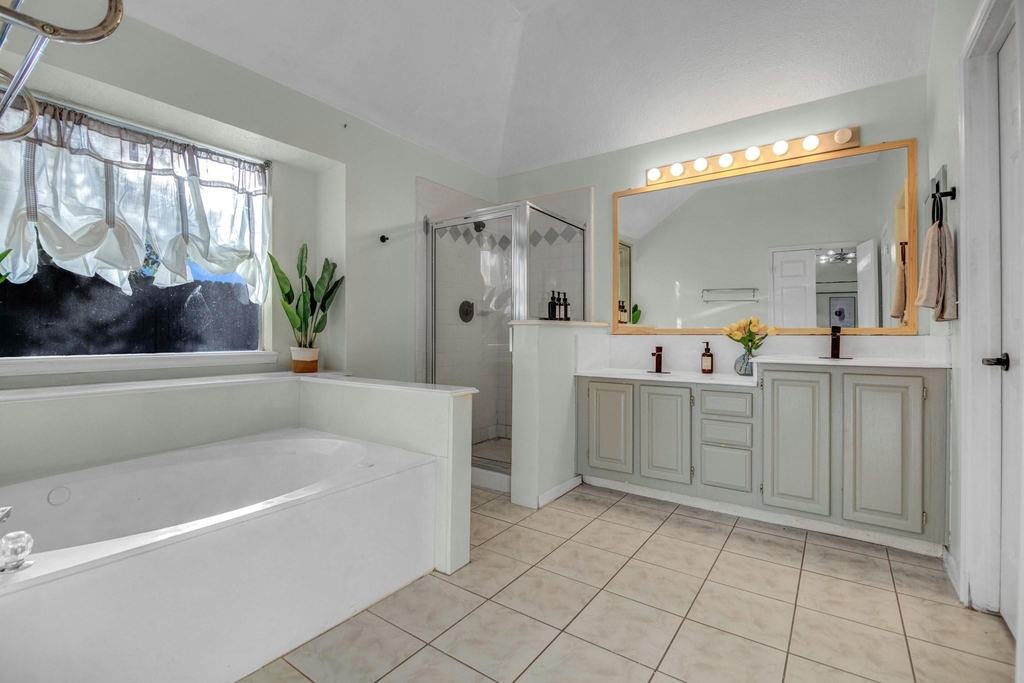 8222 Viny Ridge Drive - Photo 20