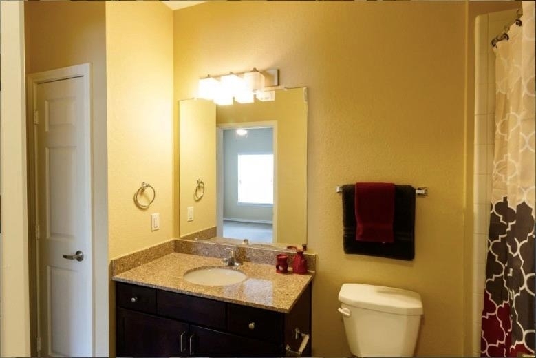8275 Stonebrook Pkwy - Photo 14