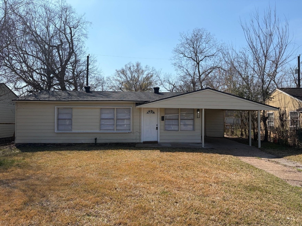 5402 Lyndhurst Drive - Photo 0
