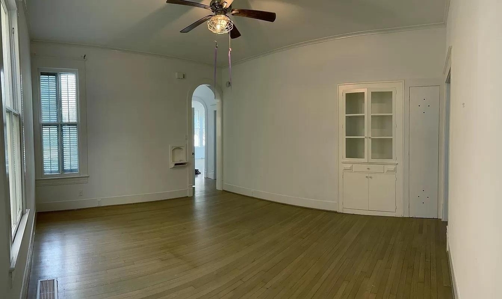 1105 Market Street - Photo 4