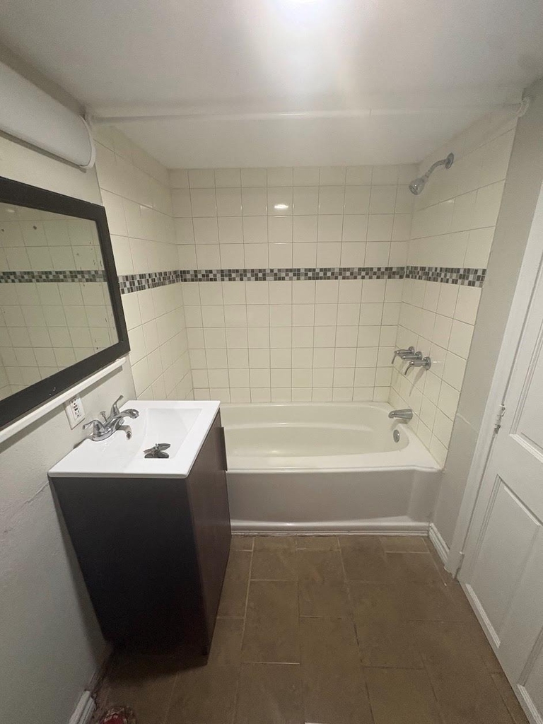 2205 33rd Street - Photo 8
