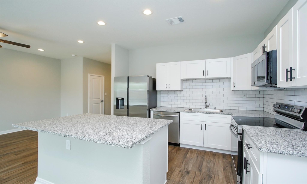 14010 Longstreet Road Road - Photo 11