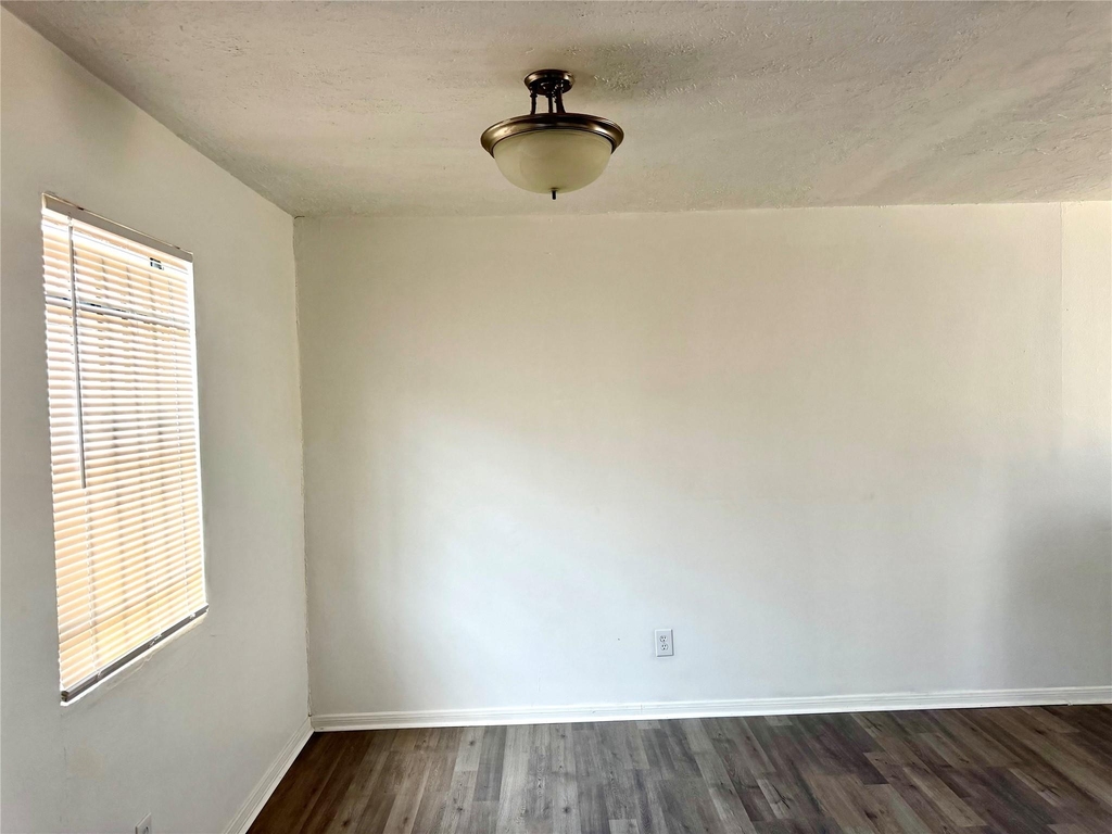 710 Fields Street - Photo 6