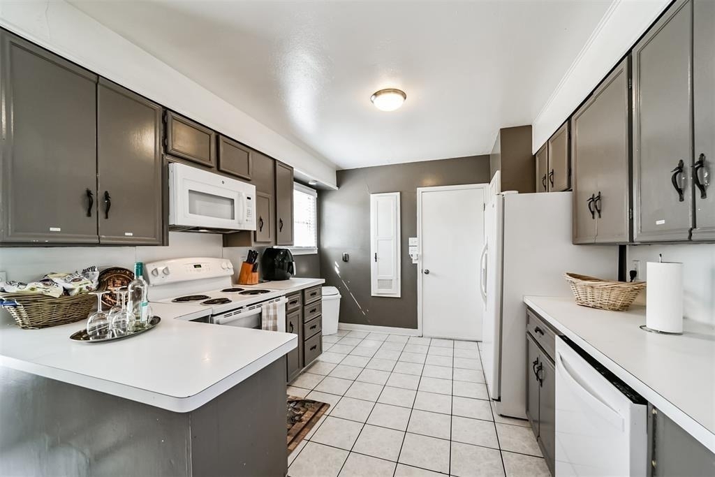 3423 Ozark Street - Photo 38