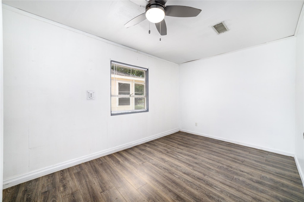 1309 Jefferson Street - Photo 2