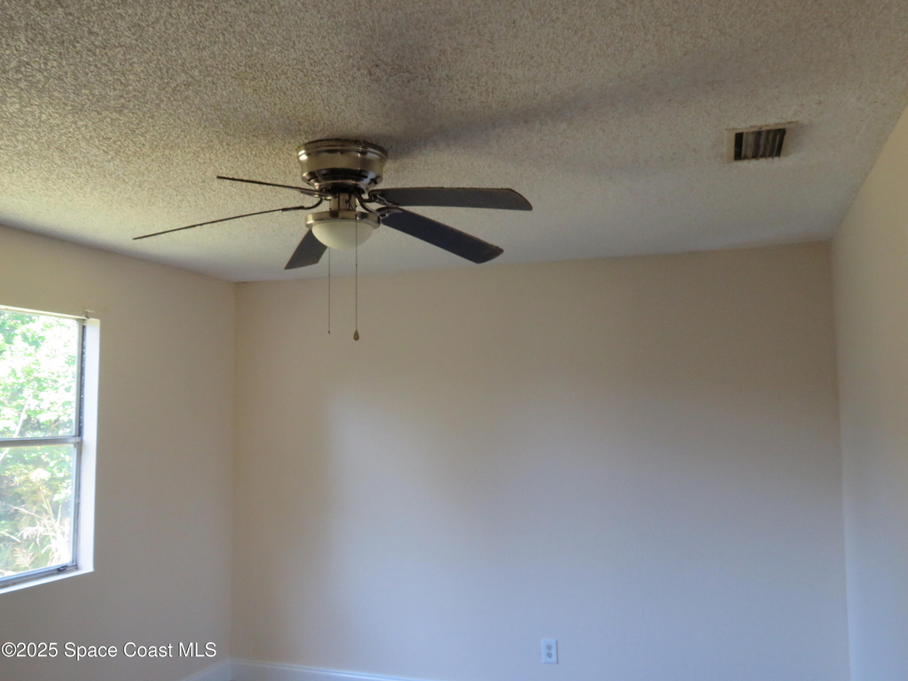 1690 Elizabeth Avenue - Photo 20