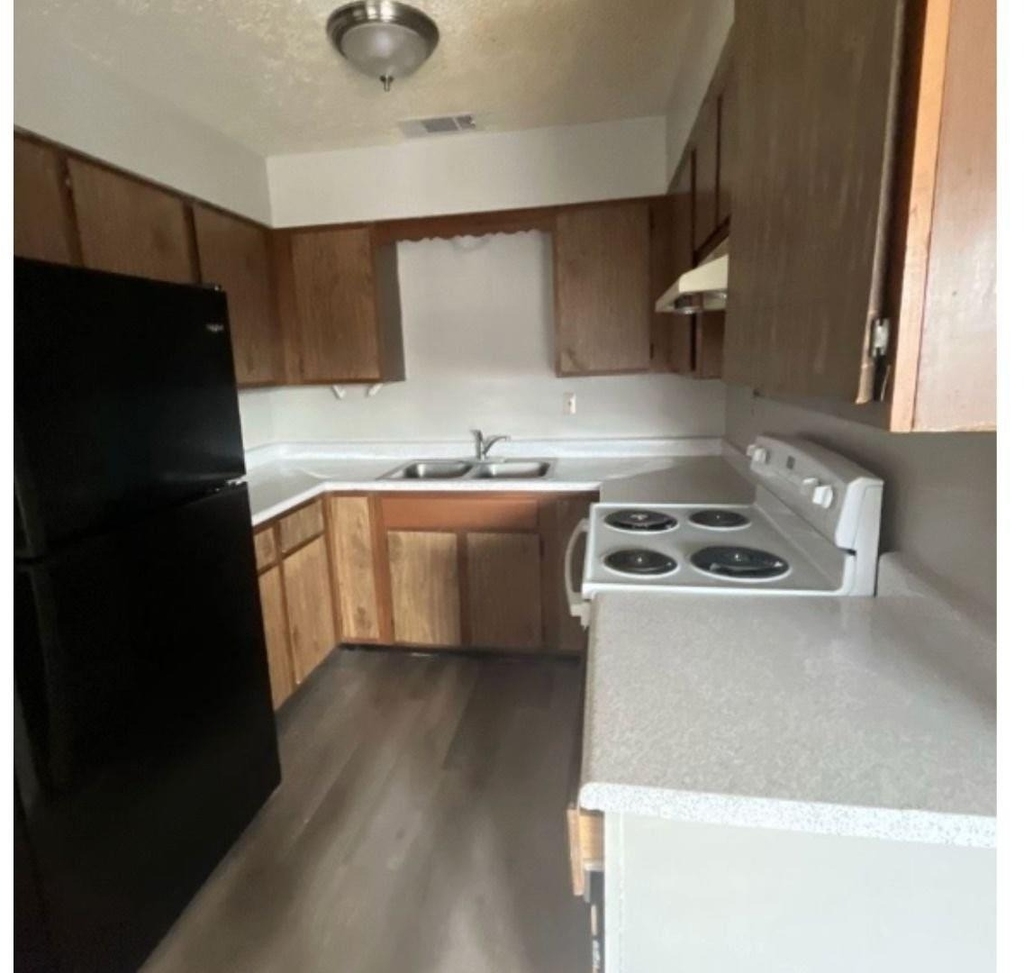 1415 W Norris Street - Photo 4