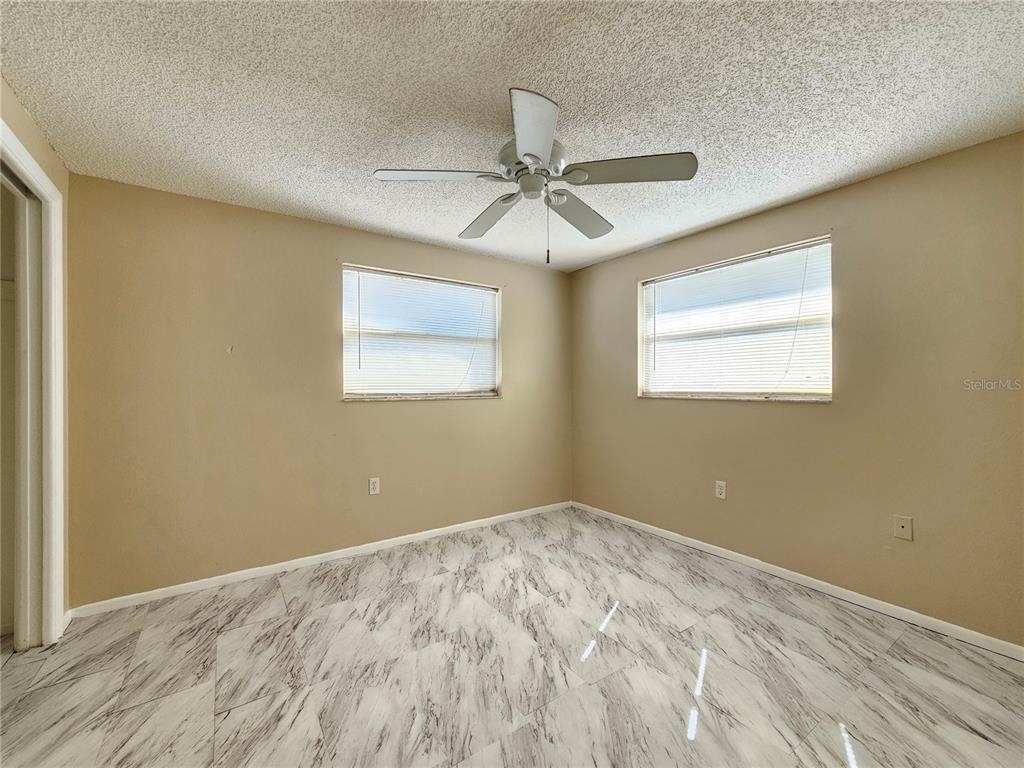 6324 Lomand Avenue - Photo 6