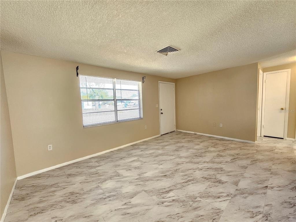 6324 Lomand Avenue - Photo 2