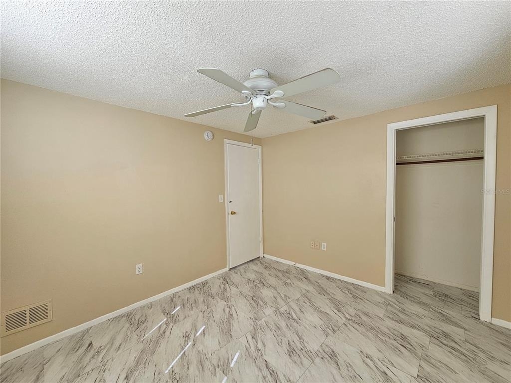 6324 Lomand Avenue - Photo 7