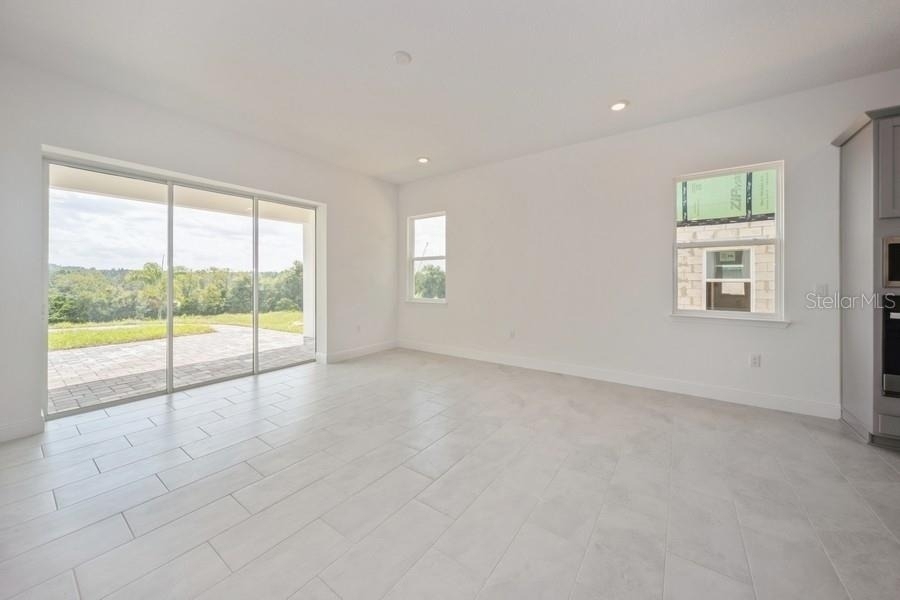 16029 Volterra Point - Photo 10