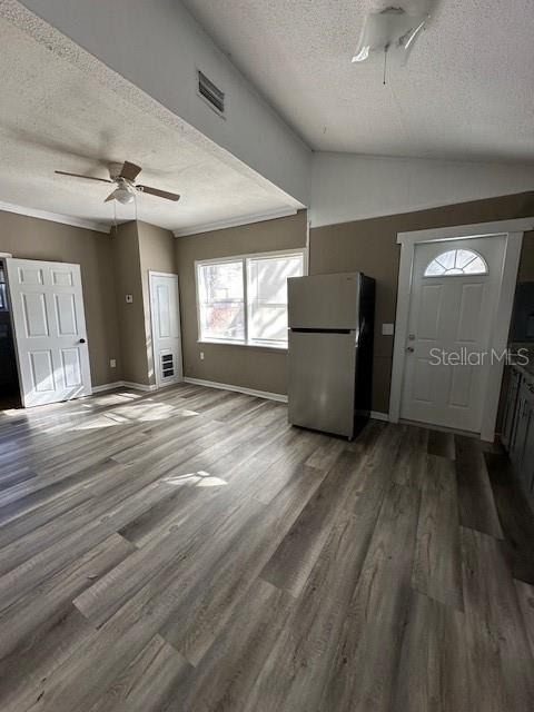 1587 Scranton Avenue - Photo 10
