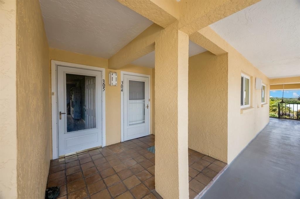 1125 Pinellas Bayway S - Photo 1