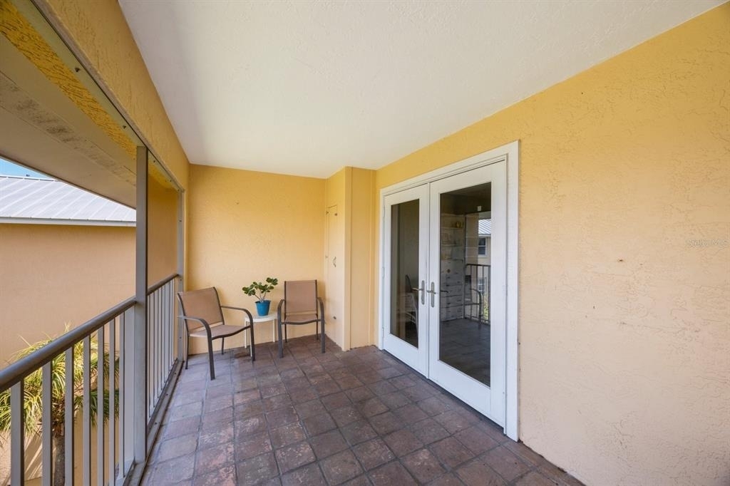 1125 Pinellas Bayway S - Photo 5