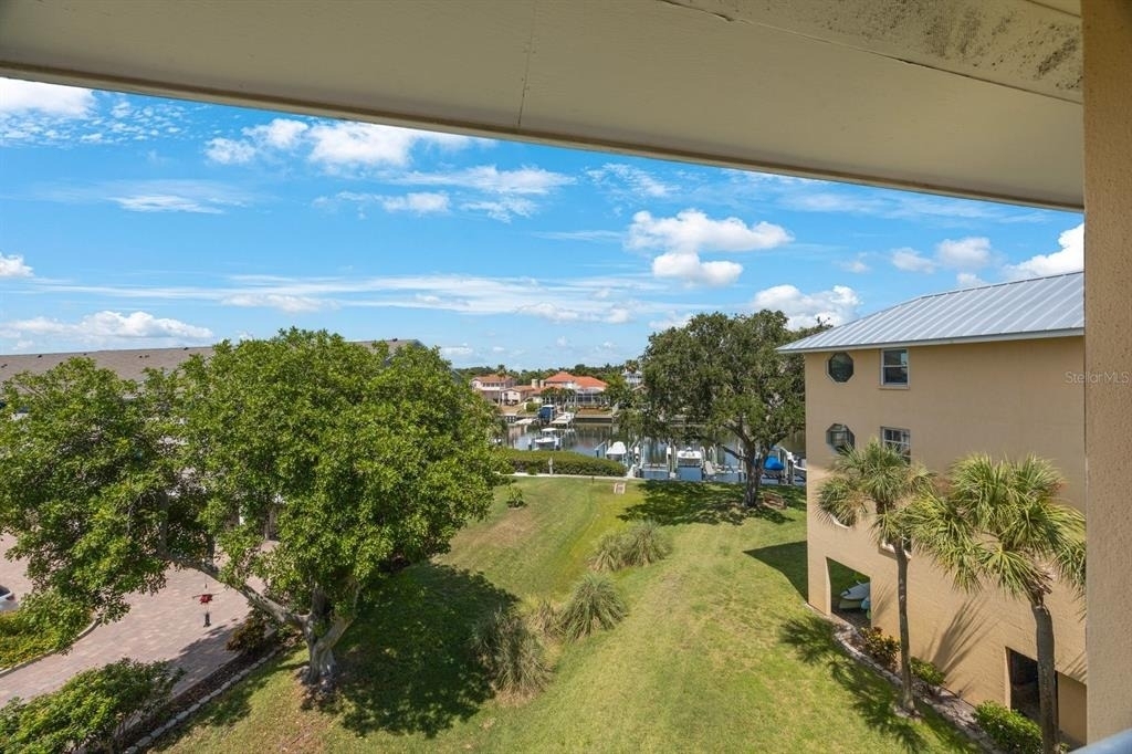 1125 Pinellas Bayway S - Photo 42