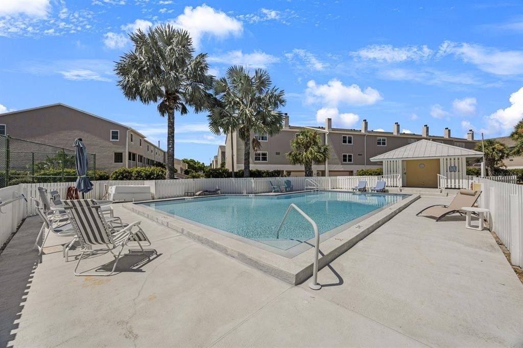 1125 Pinellas Bayway S - Photo 32