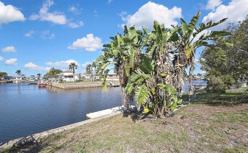 12527 1st Isle - Photo 33
