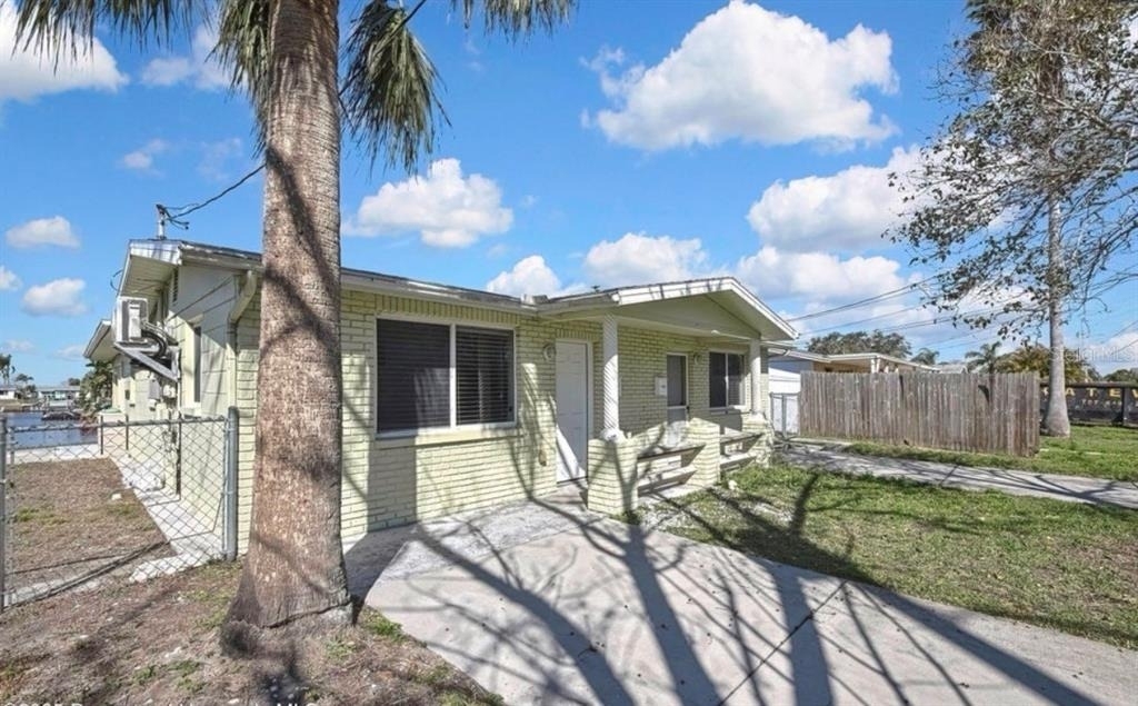 12527 1st Isle - Photo 6