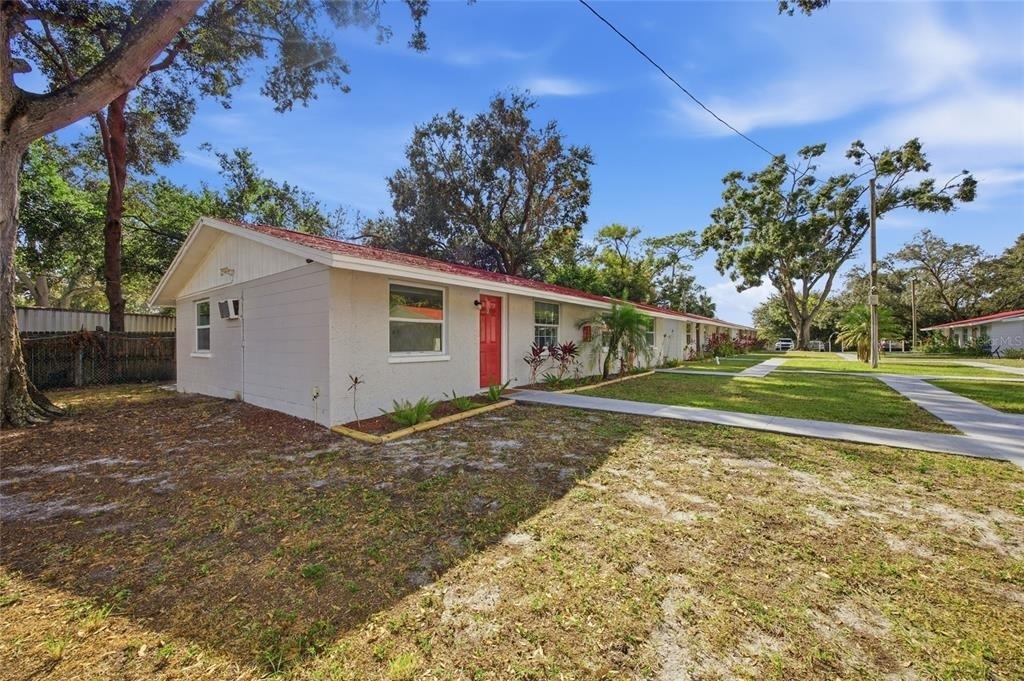 11733 N 12th Street - Photo 9