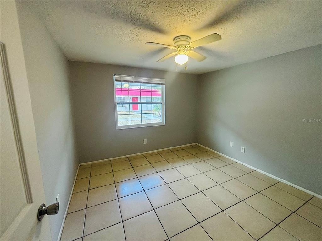 11733 N 12th Street - Photo 4