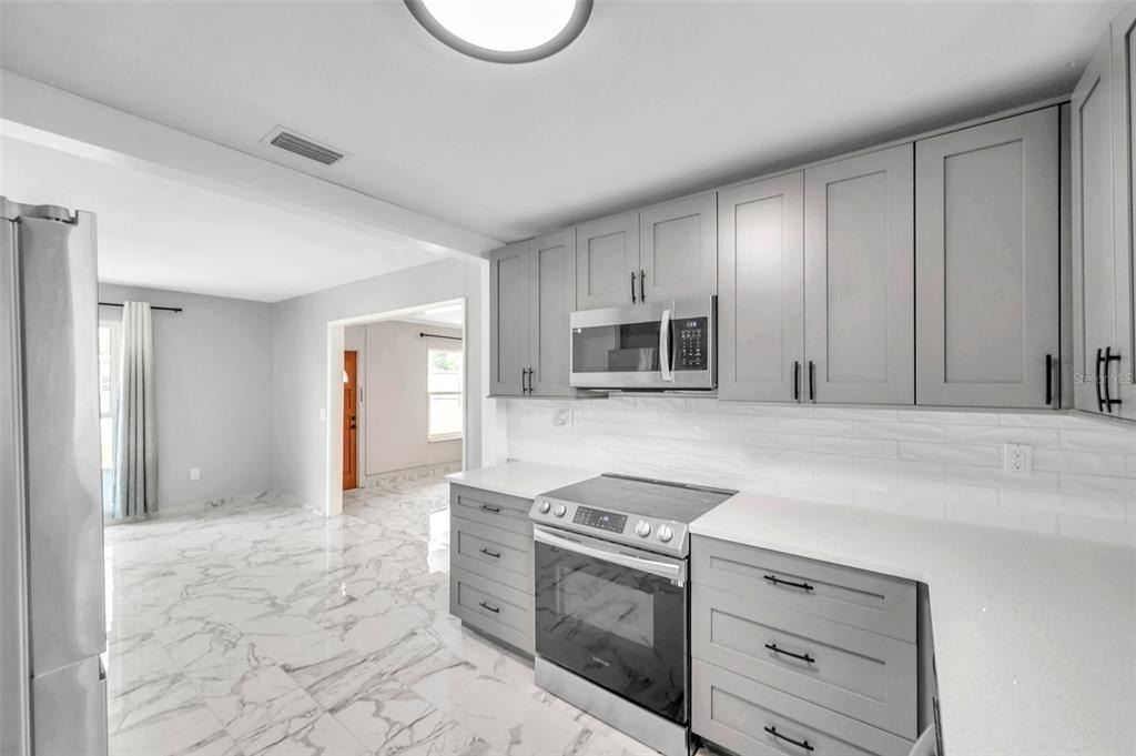 3230 51st Street N - Photo 13
