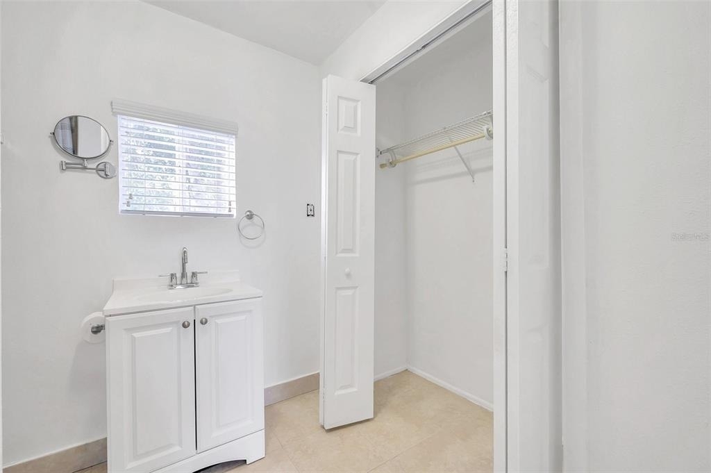 3230 51st Street N - Photo 32