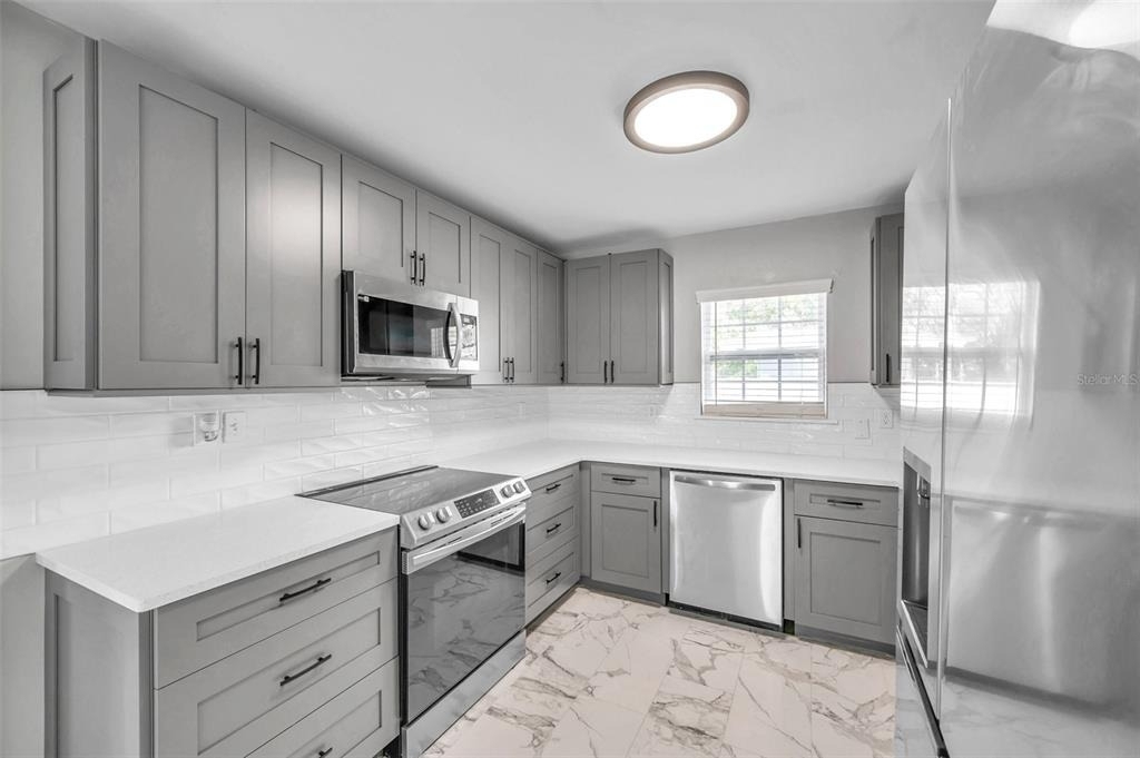 3230 51st Street N - Photo 12