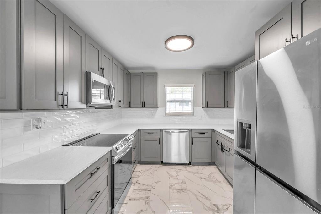 3230 51st Street N - Photo 11