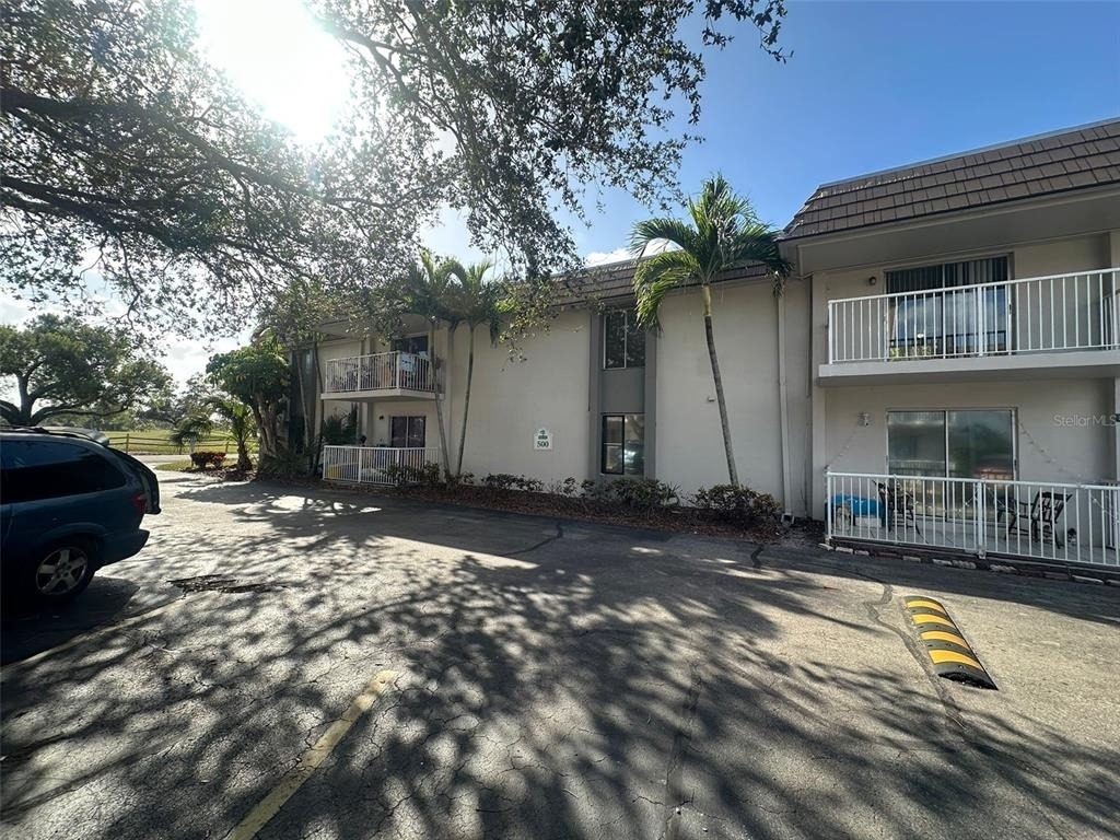 1830 Maravilla Avenue - Photo 16