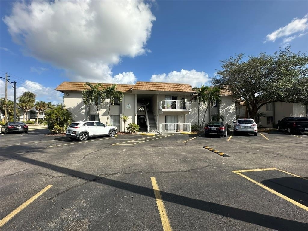 1830 Maravilla Avenue - Photo 1