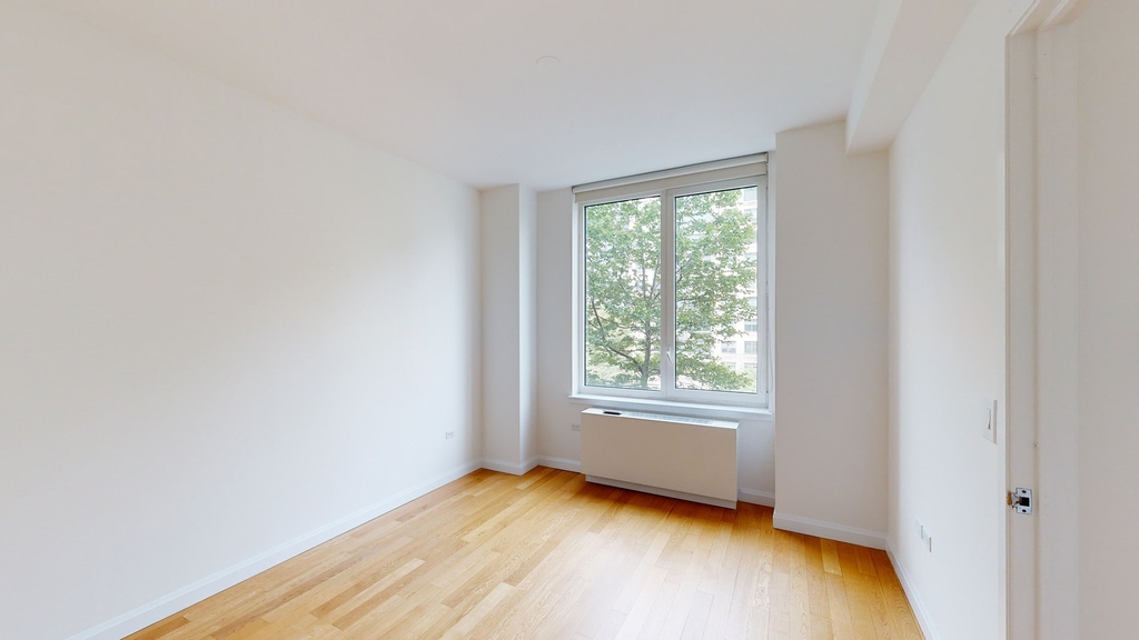 795 Columbus Ave - Photo 3