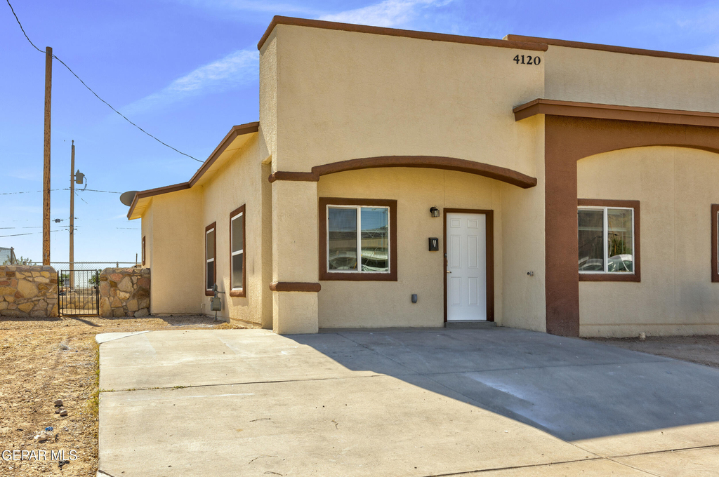 4120 Olympic Avenue - Photo 1