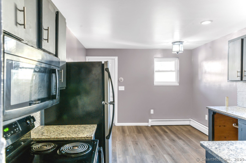 22 Wyman Street - Photo 1