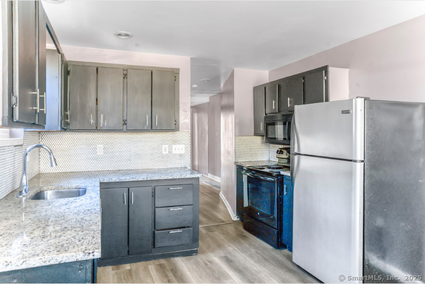 22 Wyman Street - Photo 0