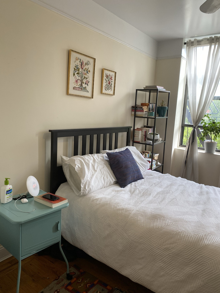 507 East 13th Street - Photo 1