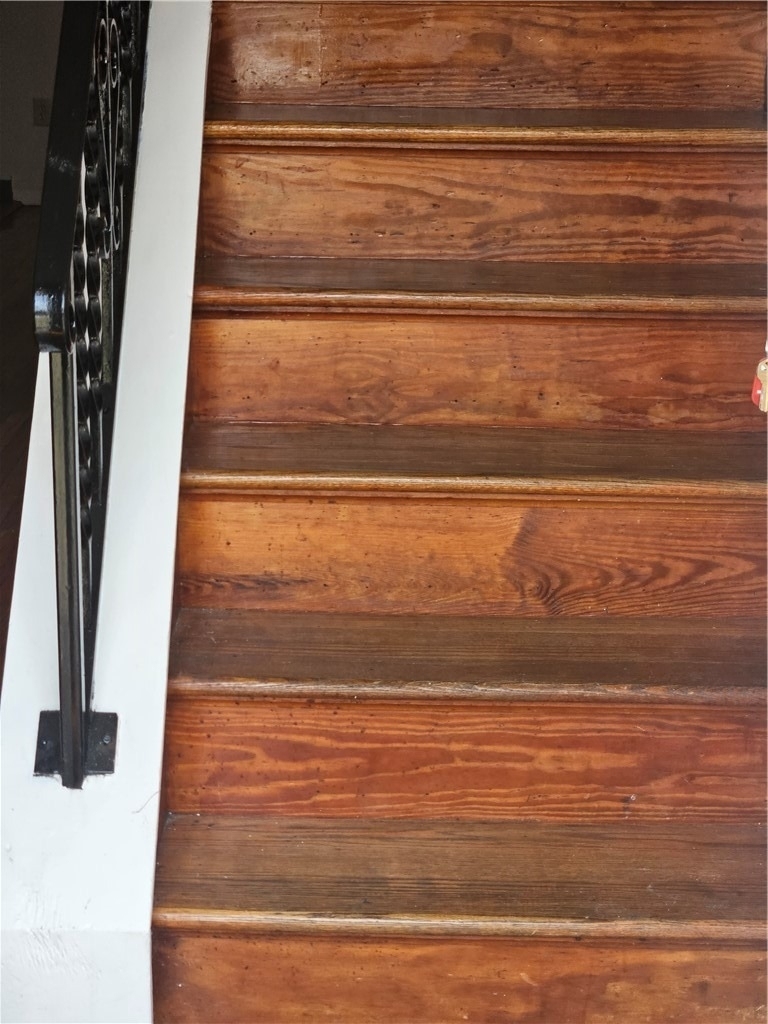 812 Westbury Rd - Photo 2