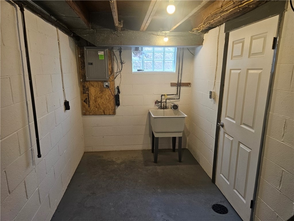 812 Westbury Rd - Photo 32