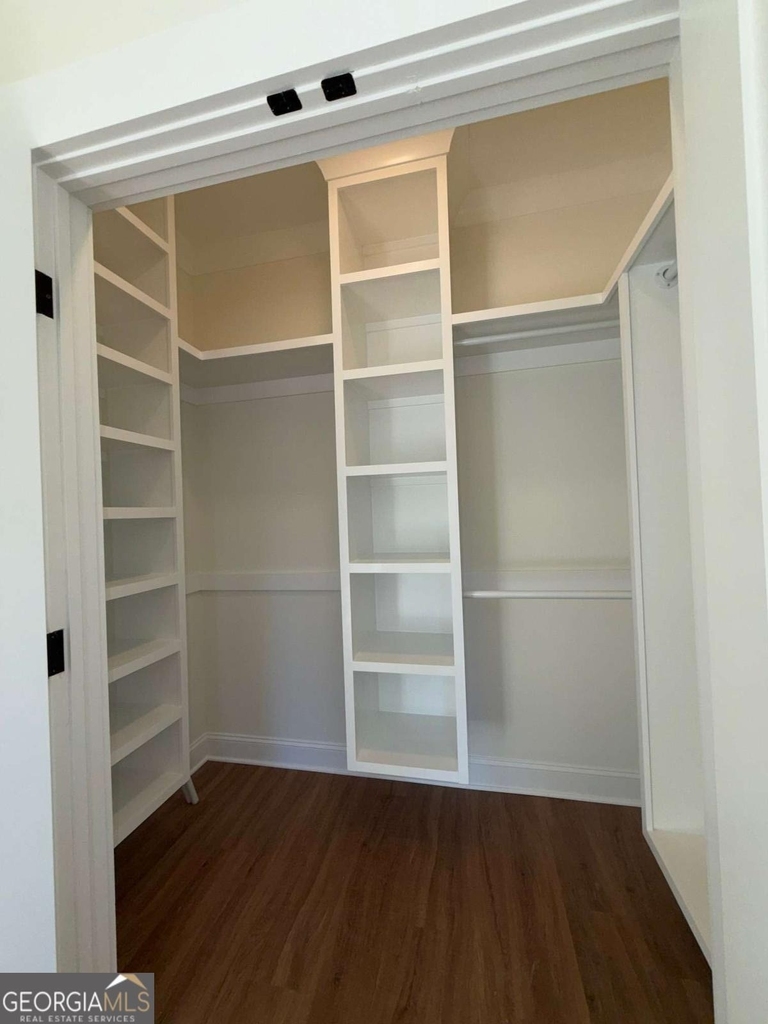 111 Longpoint Drive - Photo 12
