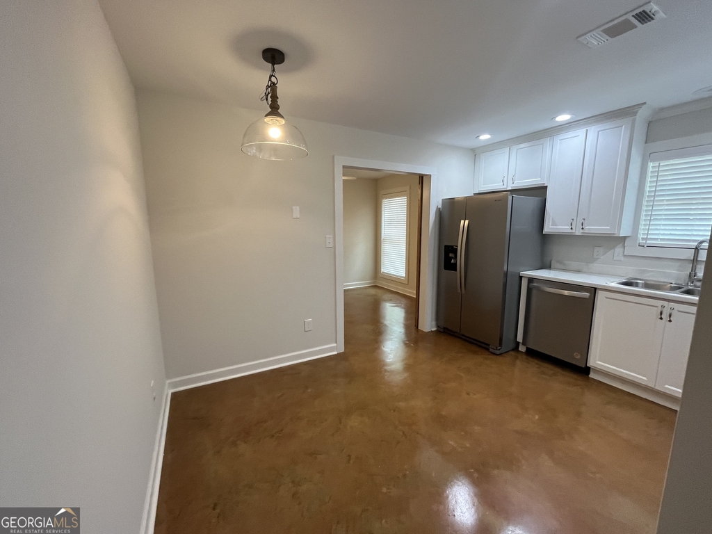 1112 Third Street - Photo 3