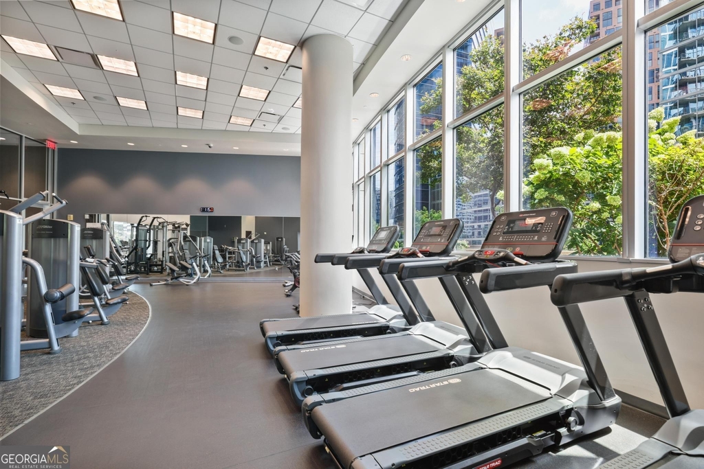 1080 Peachtree Street Ne - Photo 36