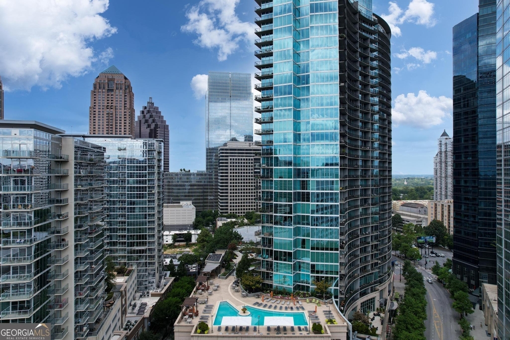 1080 Peachtree Street Ne - Photo 26