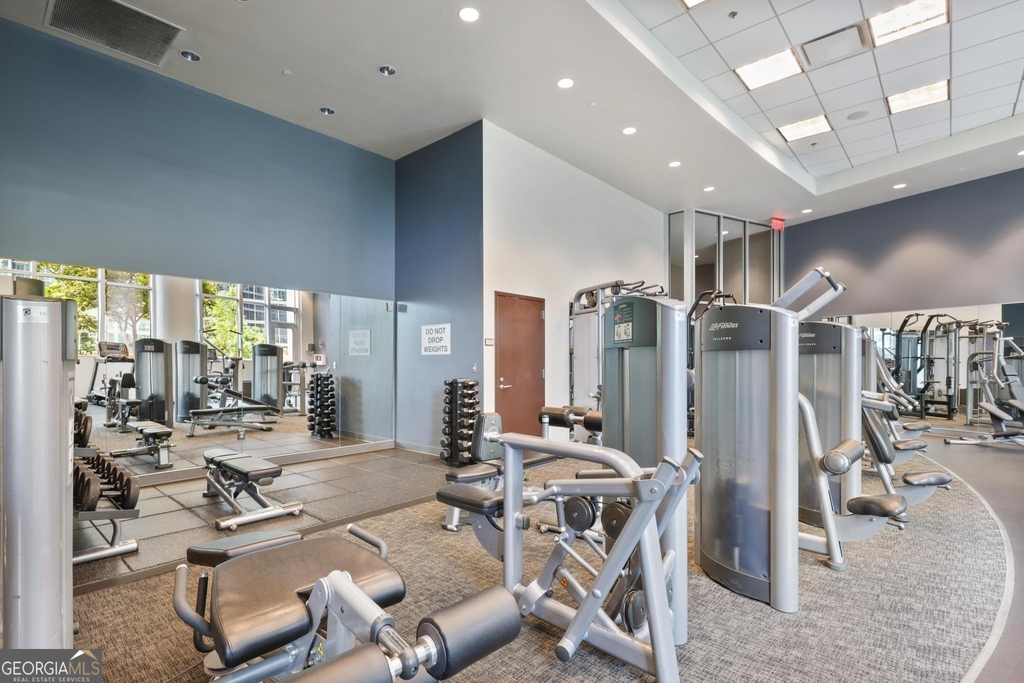 1080 Peachtree Street Ne - Photo 35