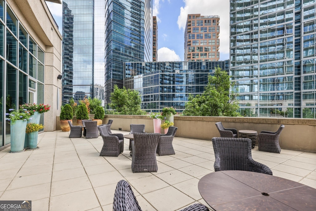 1080 Peachtree Street Ne - Photo 8