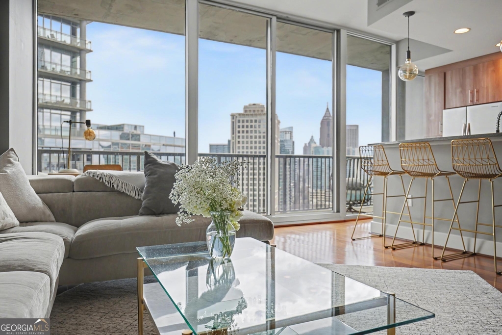 1080 Peachtree Street Ne - Photo 4