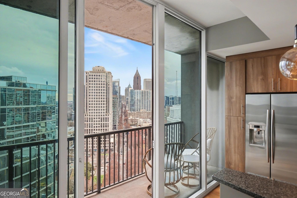 1080 Peachtree Street Ne - Photo 27