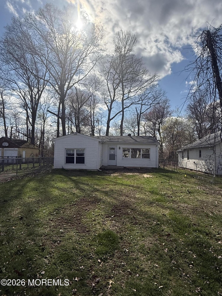 33 Weaverville Road - Photo 8